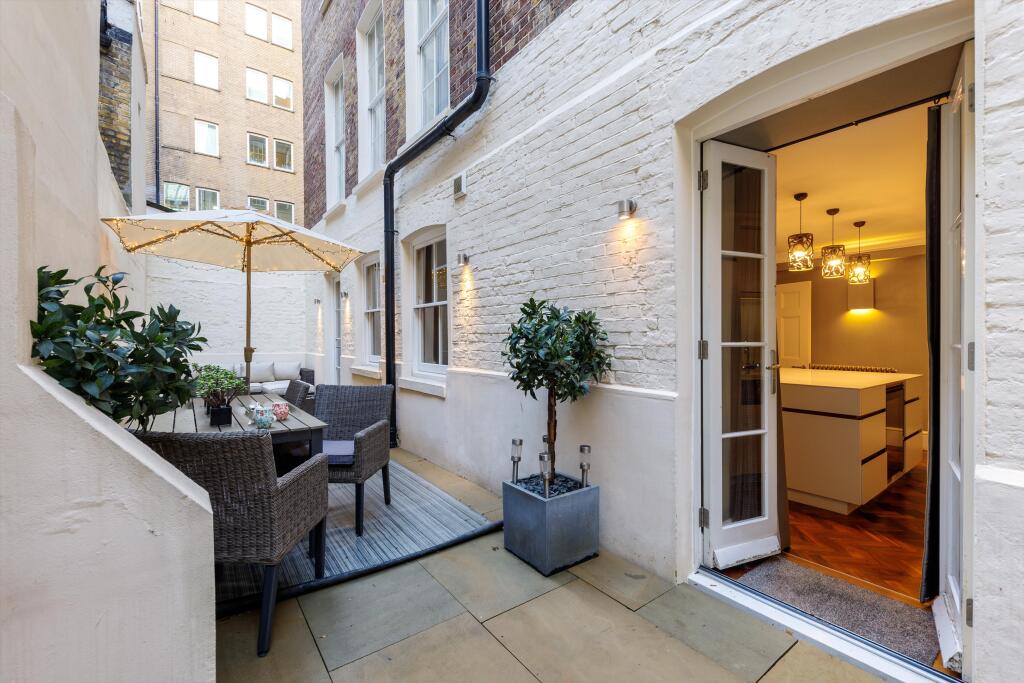 Apartment in London - View 2