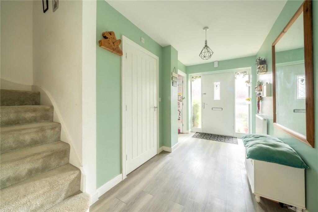 Hawthorn Way, Hellingly, Hailsham, East Sussex, BN27 photo 3