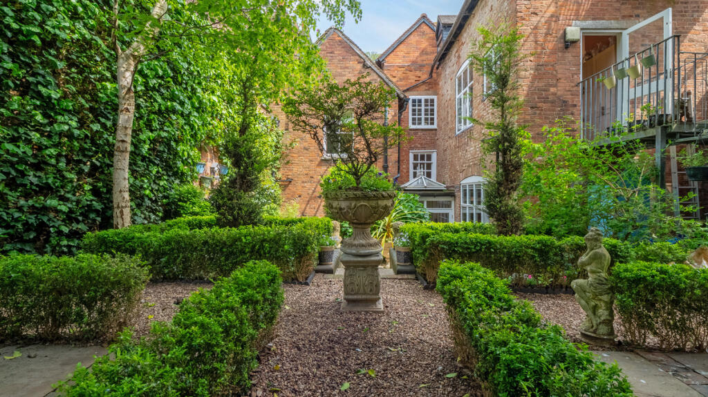 House in Coventry - View 2
