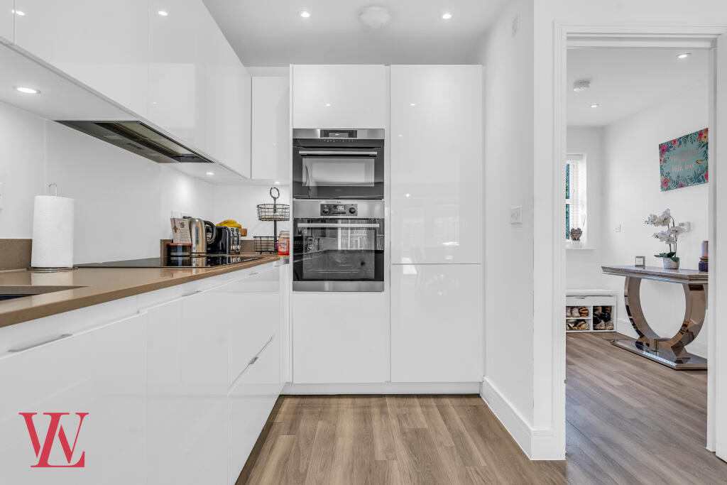 House in East Hertfordshire, St Michael's Hurst, Bishop's Stortford - View 5
