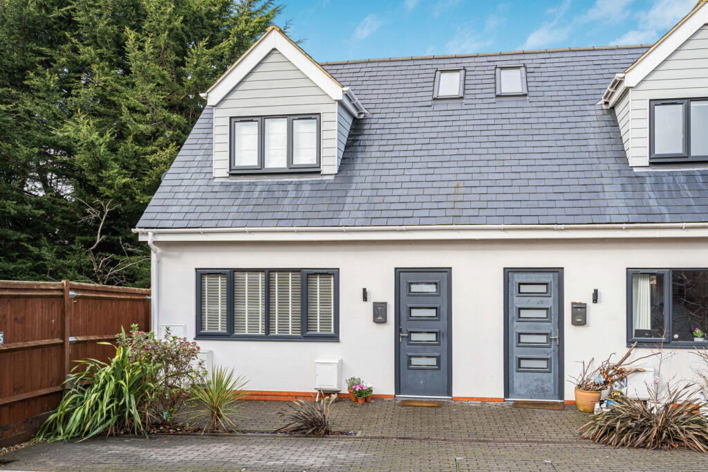 Main image of property: Vincent Mews, Bookham