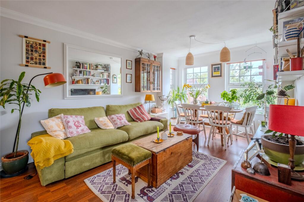 Main image of property: Fawcett Close, London, SW16