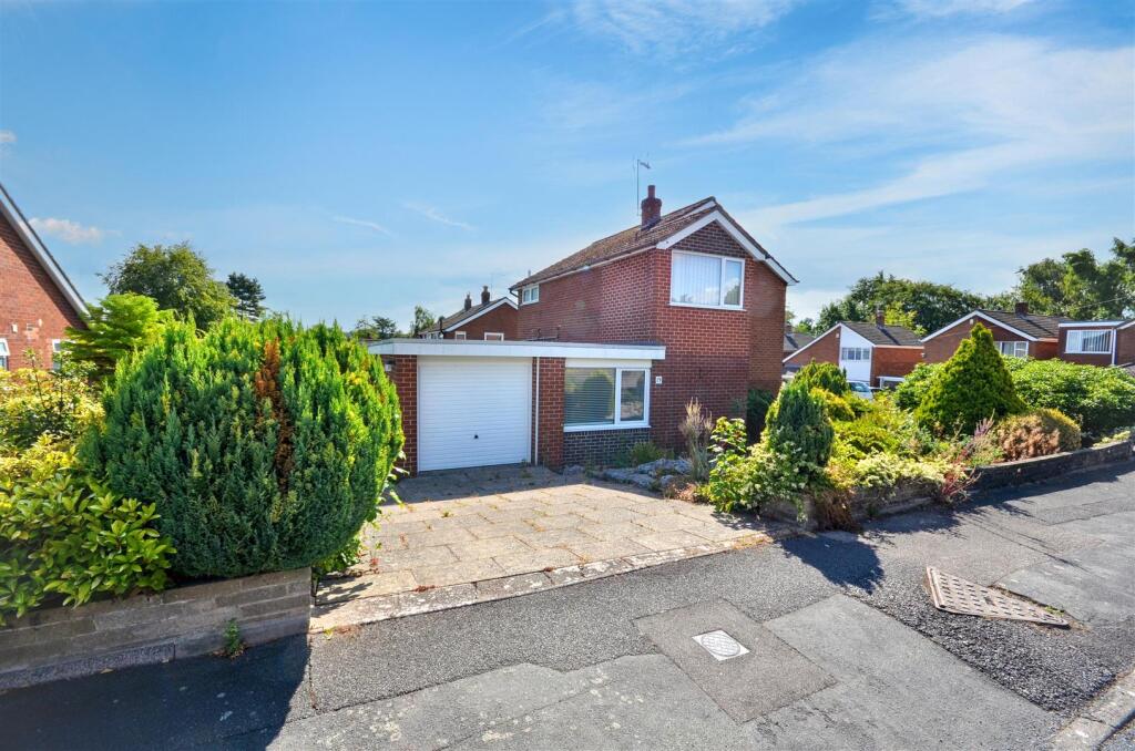 Main image of property: Bracken Close, Tittensor