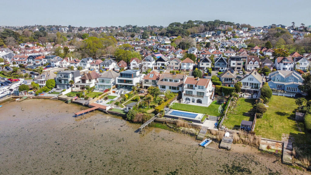 Additional image 11 of Sandbanks Road, Poole, BH14