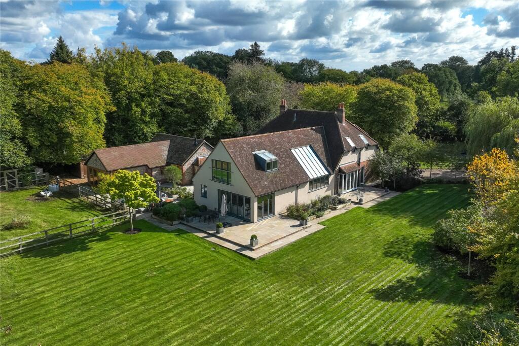 Main image of property: Bank Green, Bellingdon, Nr Chesham, Buckinghamshire, HP5