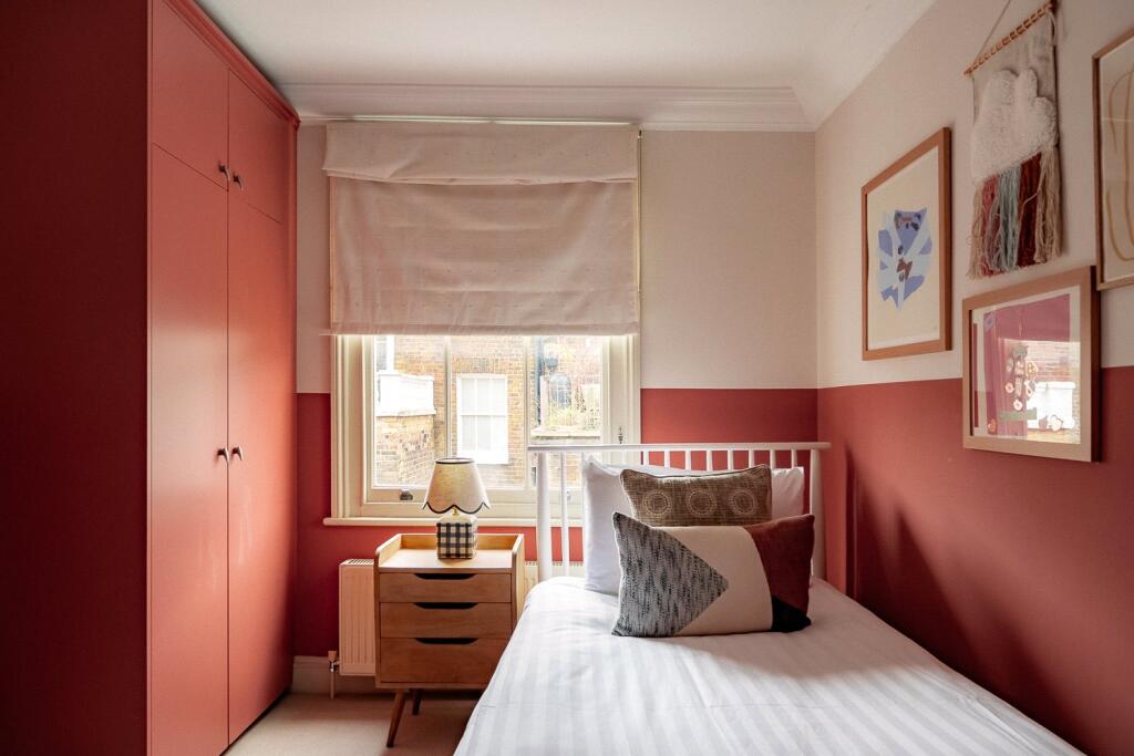 4 bedroom terraced house for rent
