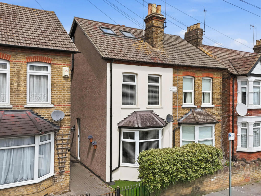 Main image of property: Vine Street, Romford, RM7