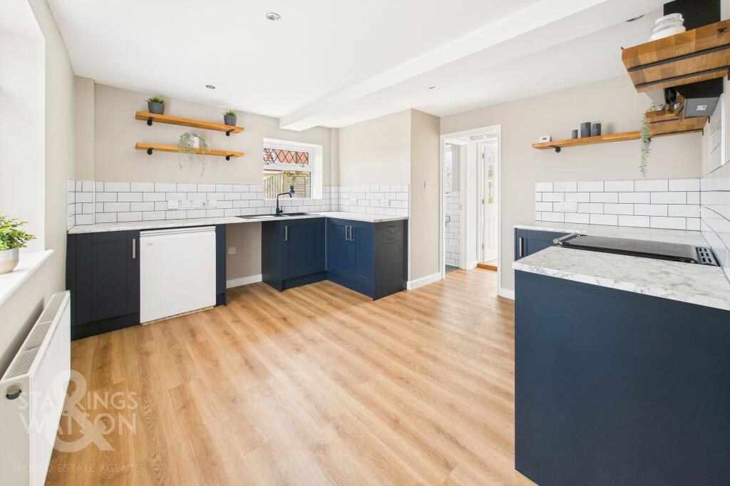 Dukesway, Earsham, Bungay photo 3