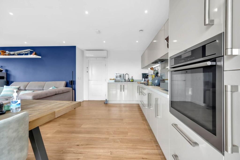 2-собен стан, 81 m²