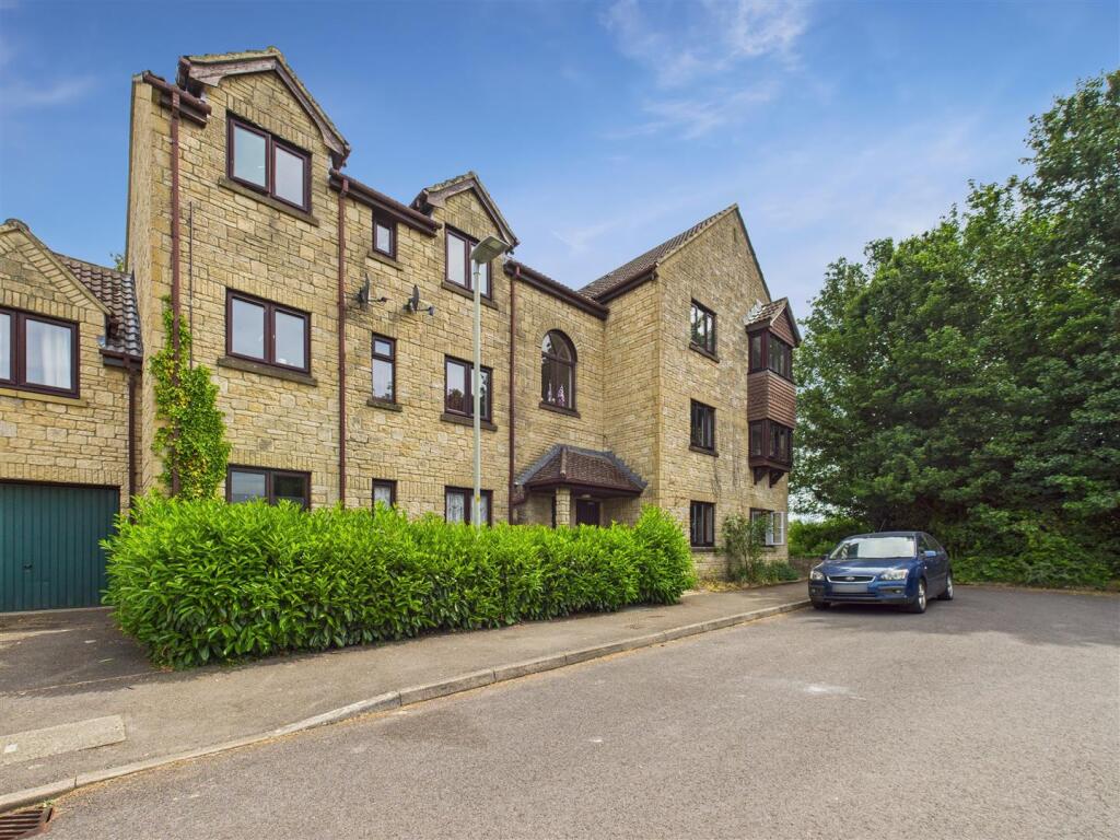 Main image of property: Hanstone Close Cirencester