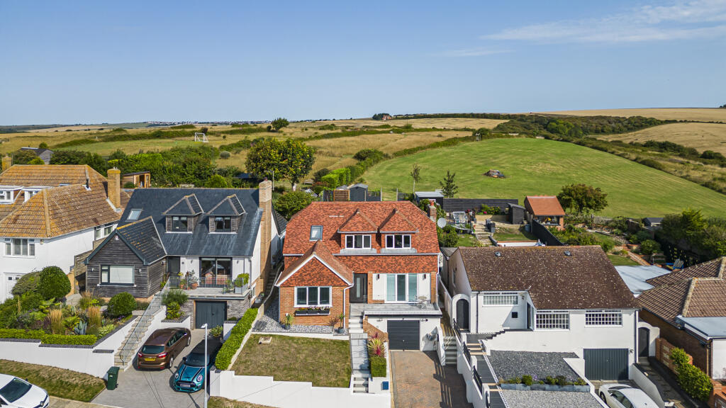 4-bed detached on Wivelsfield Road, Saltdean, Brighton, East Sussex, BN2, £875,000