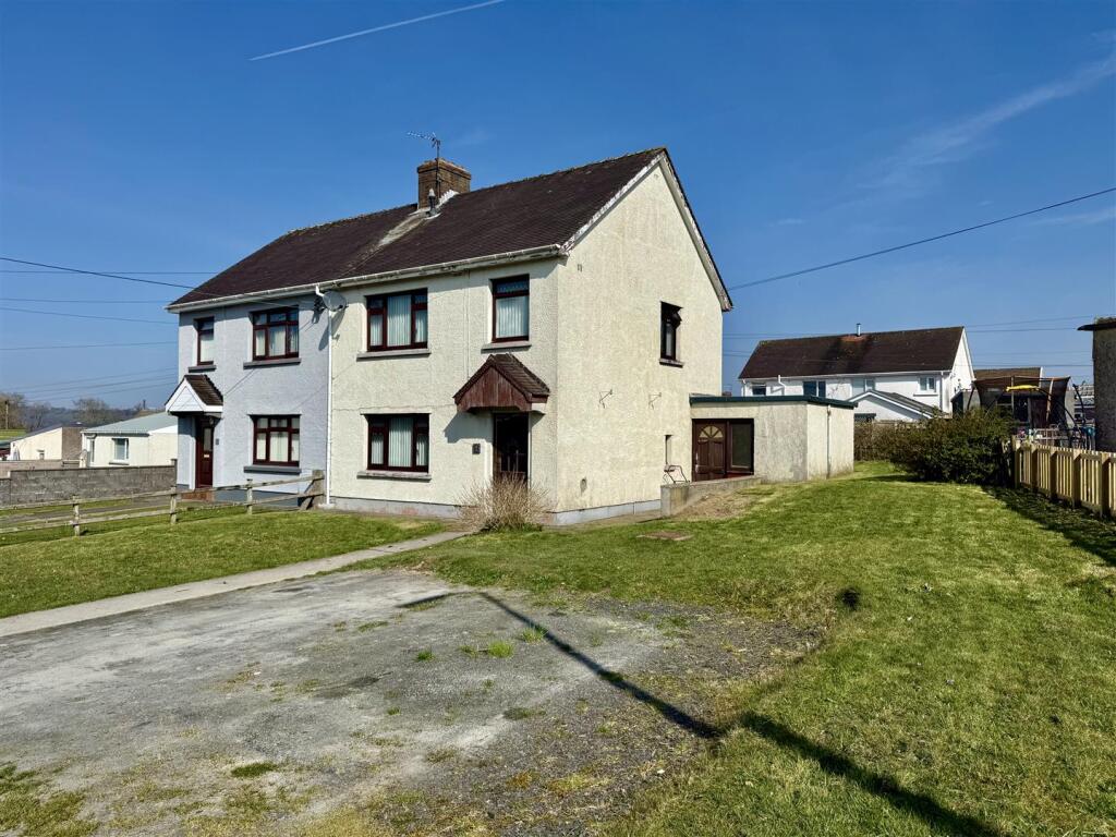 Main image of property: Heol Hathren, Cwmann, Lampeter