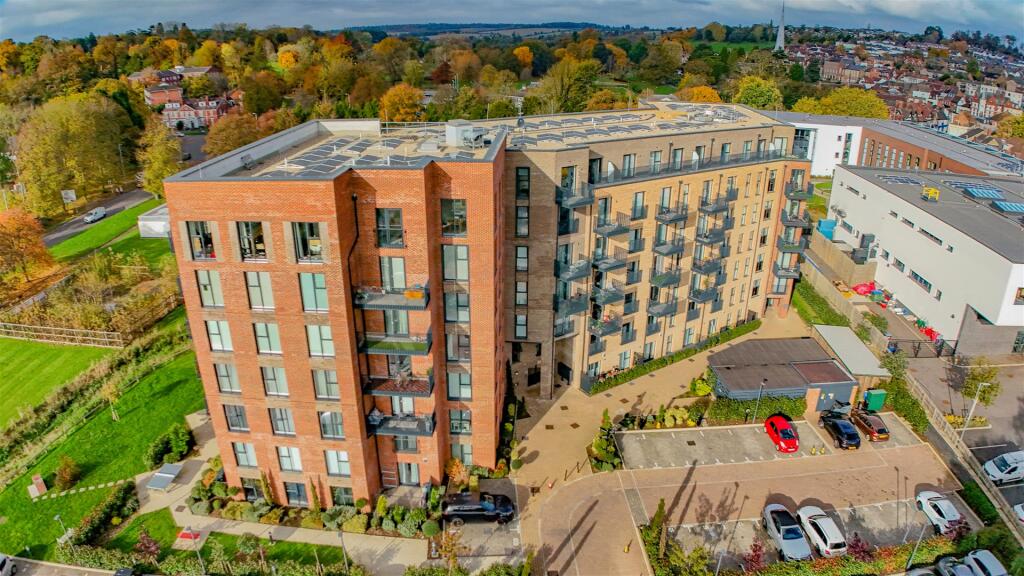 Main image of property: Dacorum Way, Hemel Hempstead, HP1