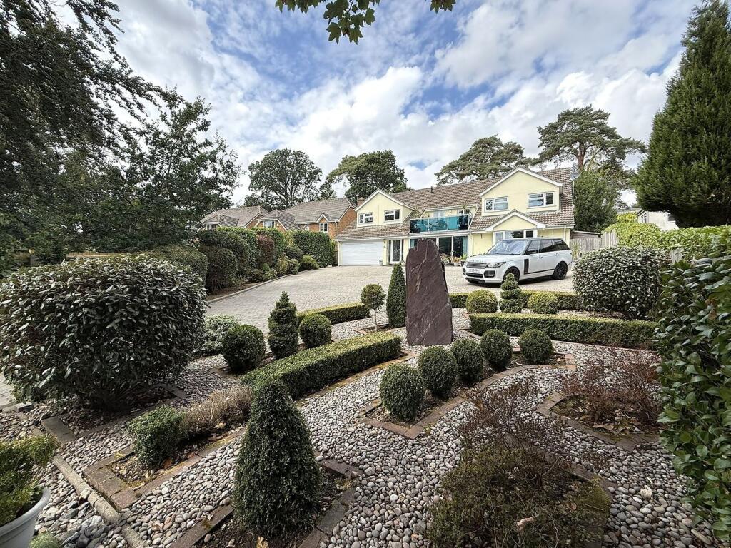 Main image of property: Cotton Close, Broadstone, BH18