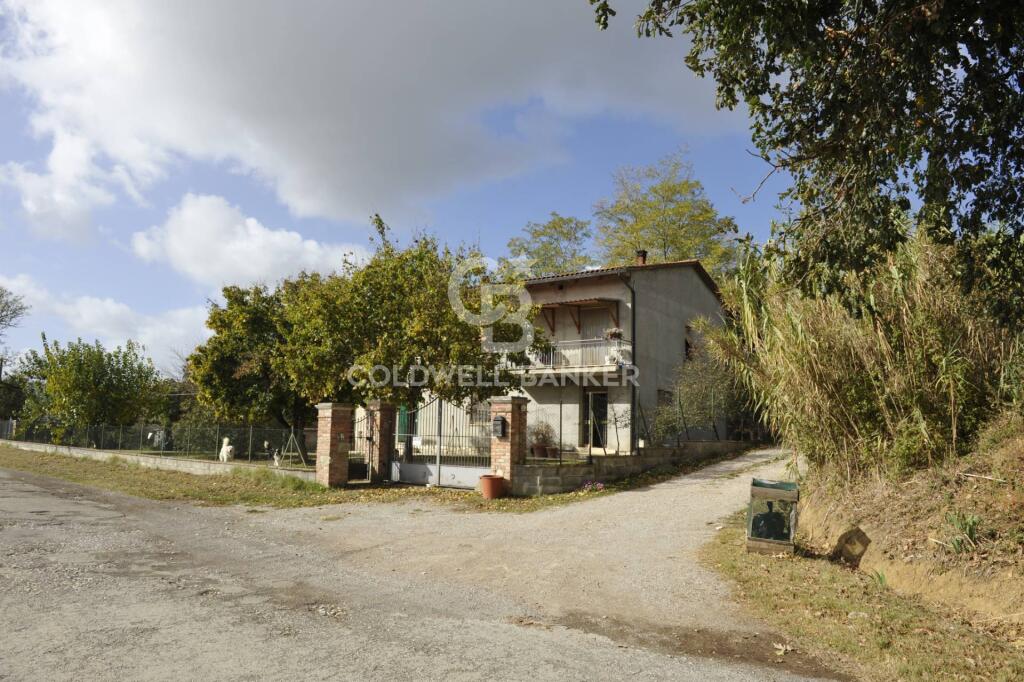 Main image of property: Tuscany, Arezzo, Lucignano