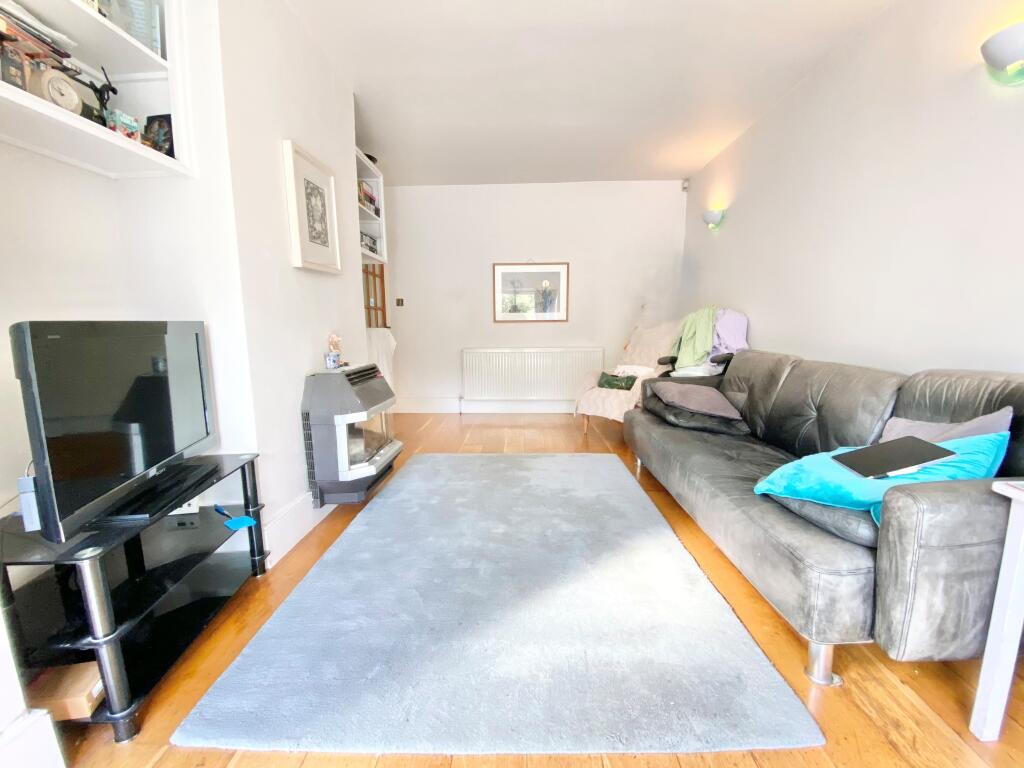 House in Enfield - View 5