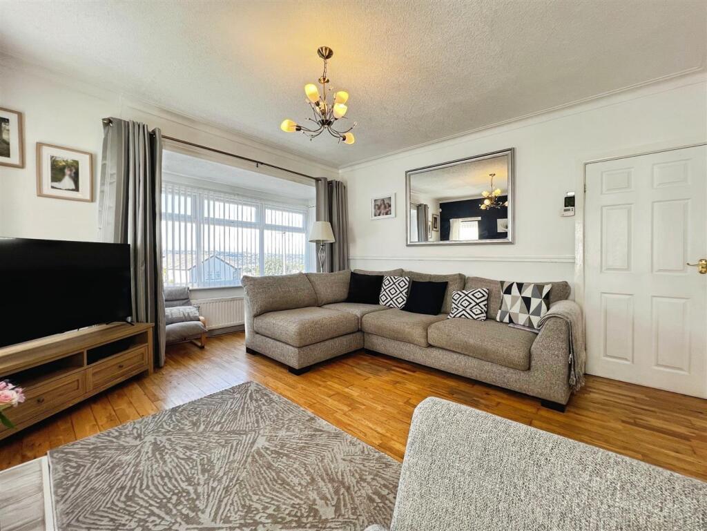 Derwent Road, Bradford, BD2 4HR photo 4