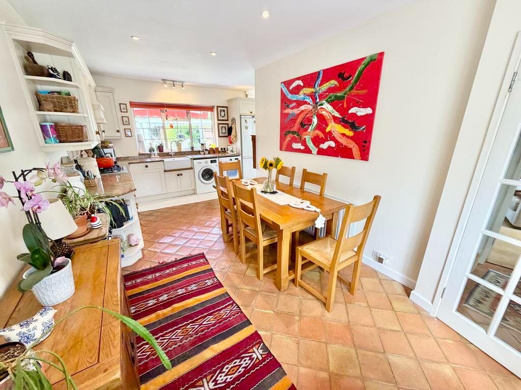 House in London - View 2