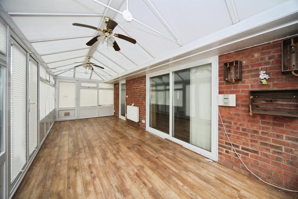 House in Luton - View 3