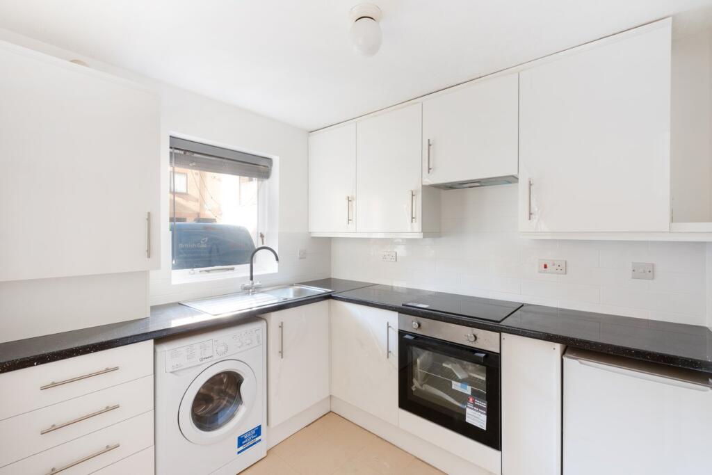 Main image of property: Cambridge Grove, Hammersmith, London, W6