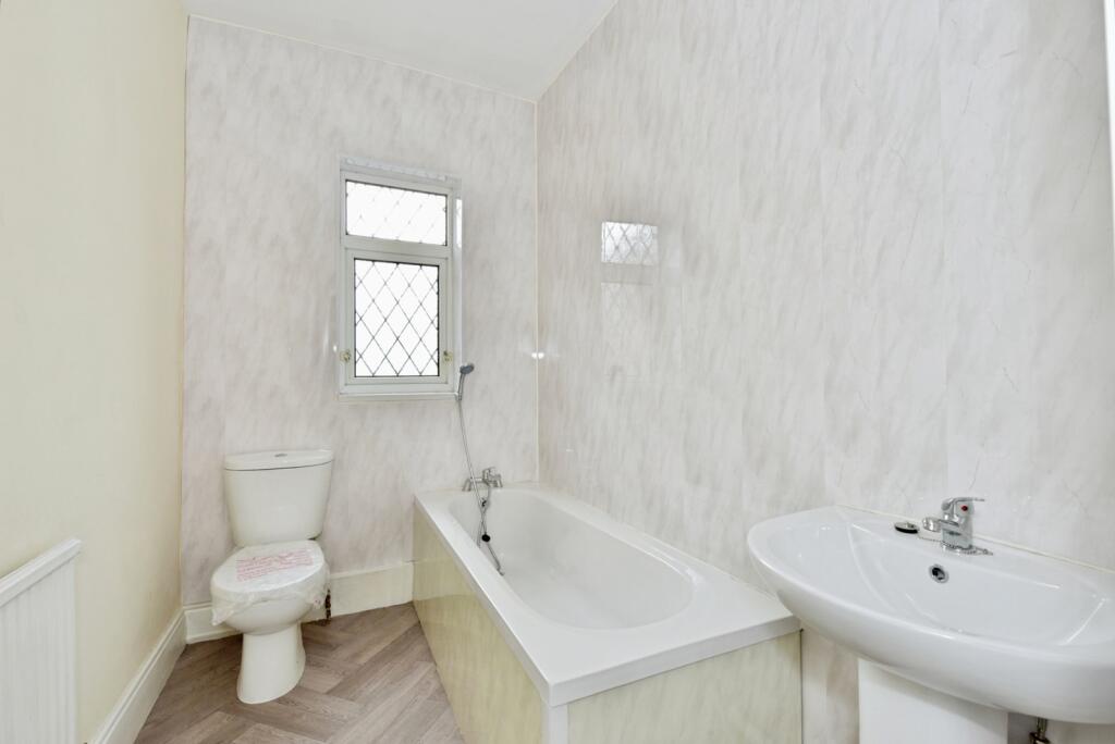 House in Rotherham, Clifton - More