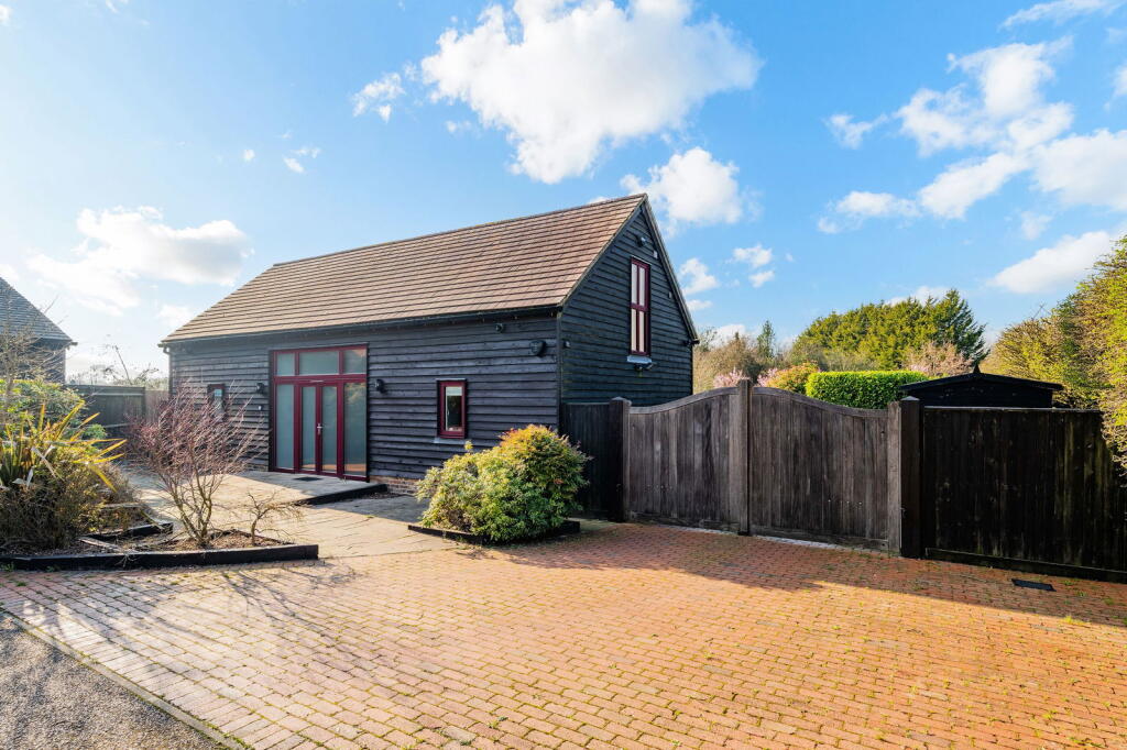 Main image of property: Gwynedd Close, Tatsfield, Westerham, TN16 2DG