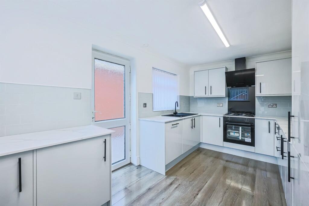 Assarts Road, Nuthall, Nottingham photo 4