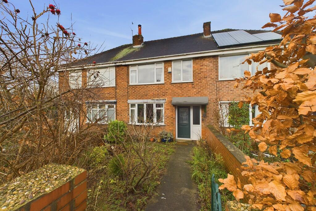 3-bed terraced on Newlands Avenue, Penwortham, £185,000
