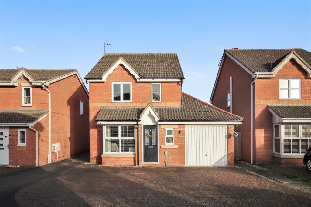 Main image of property: Cheltenham Close, Rushden