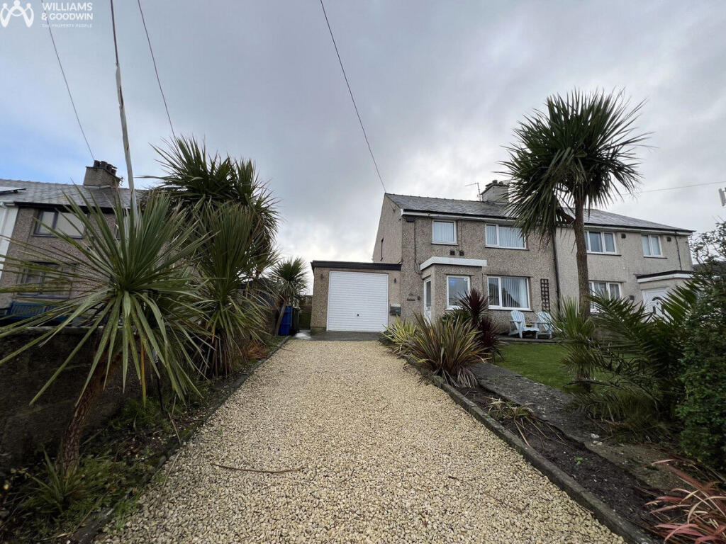 Main image of property: Trem Y Mor, Rhosneigr, Anglesey, LL64
