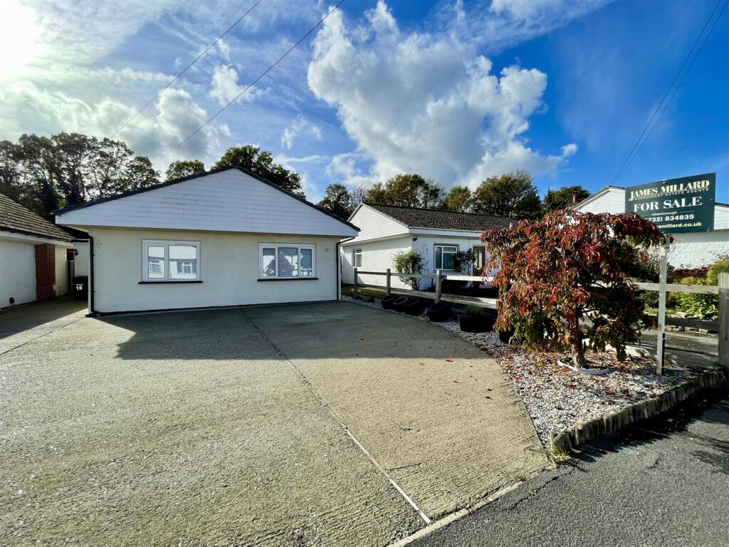 Main image of property: Greenview Crescent, Hildenborough