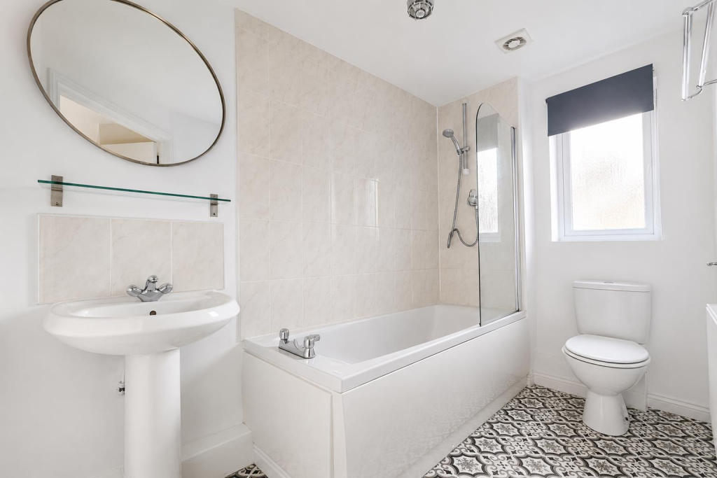 Apartment in Newcastle upon Tyne, Blakelaw, Kenton - View 4