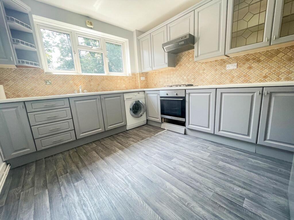 Apartment in Bournemouth - More