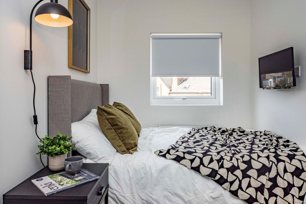 Main image of property: 12 Montpellier, Nottingham, NG7