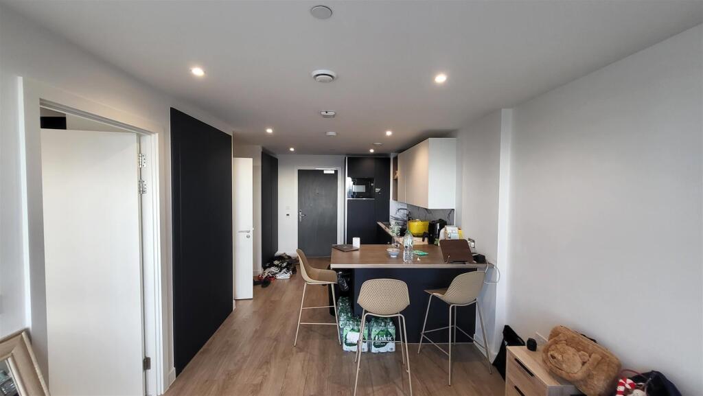 Apartment in Manchester - More