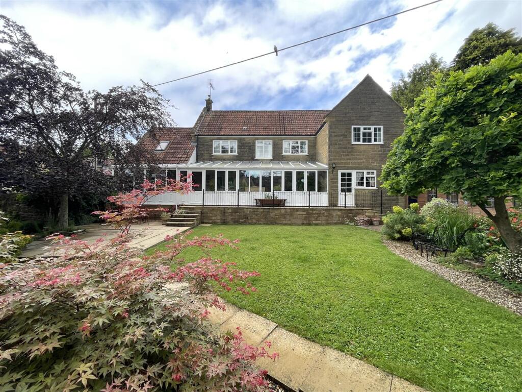 House in Dorchester, Dorset - View 4