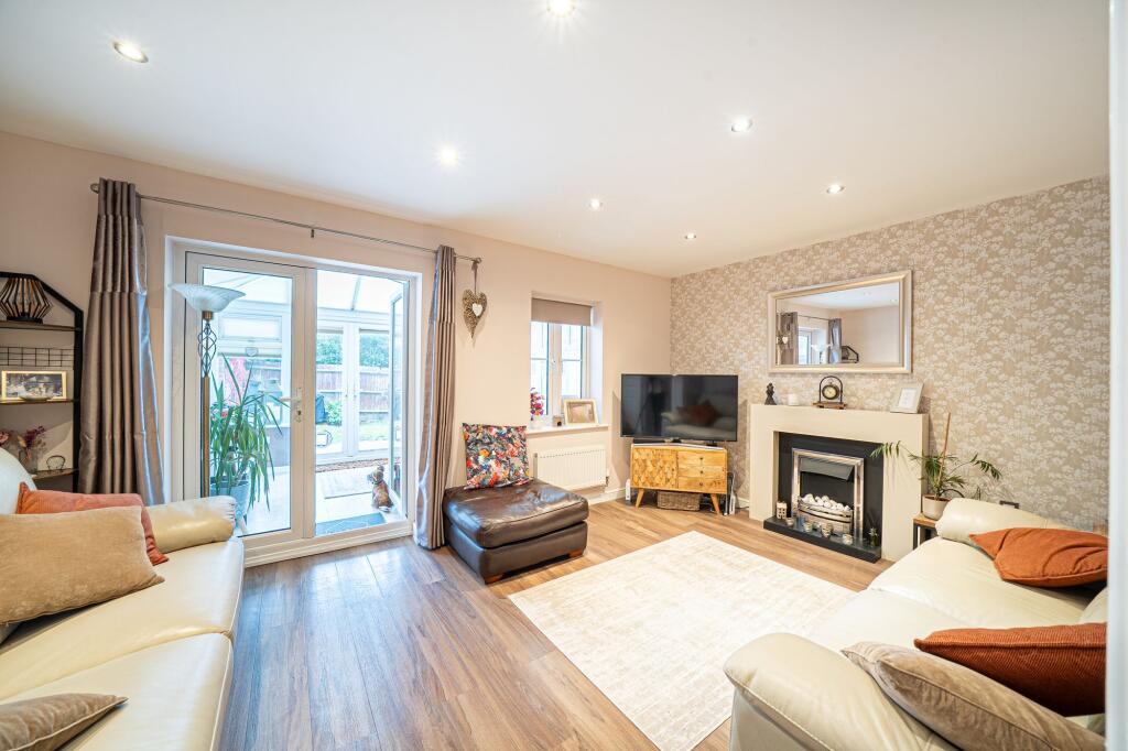 House in Test Valley, Picket Twenty, Andover - More