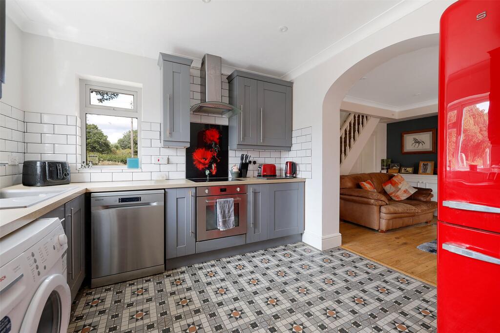 Whitewood Lane, South Godstone, Godstone, Surrey, RH9 - View 4