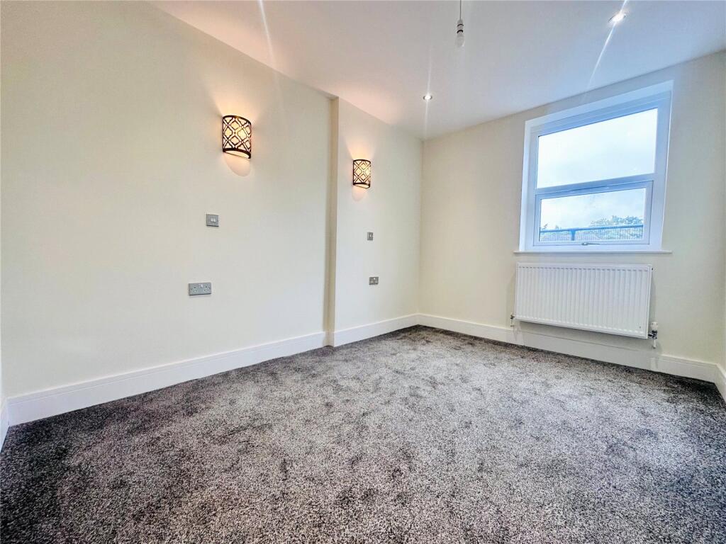 Apartment in Hart, Fleet - View 5