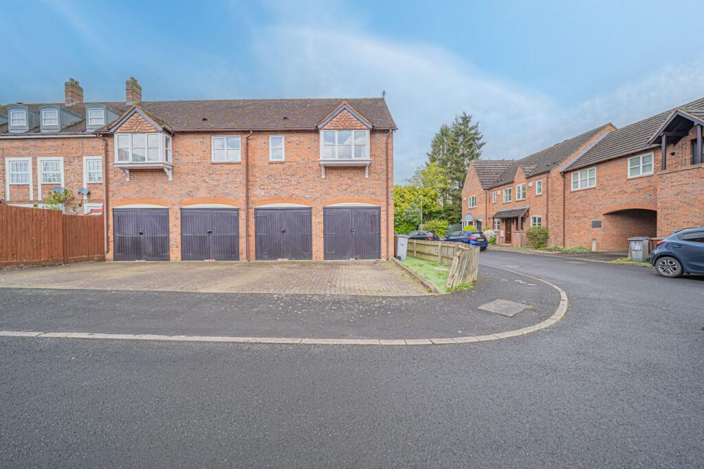 Main image of property: Thistlewood Grove, Chadwick End, B93