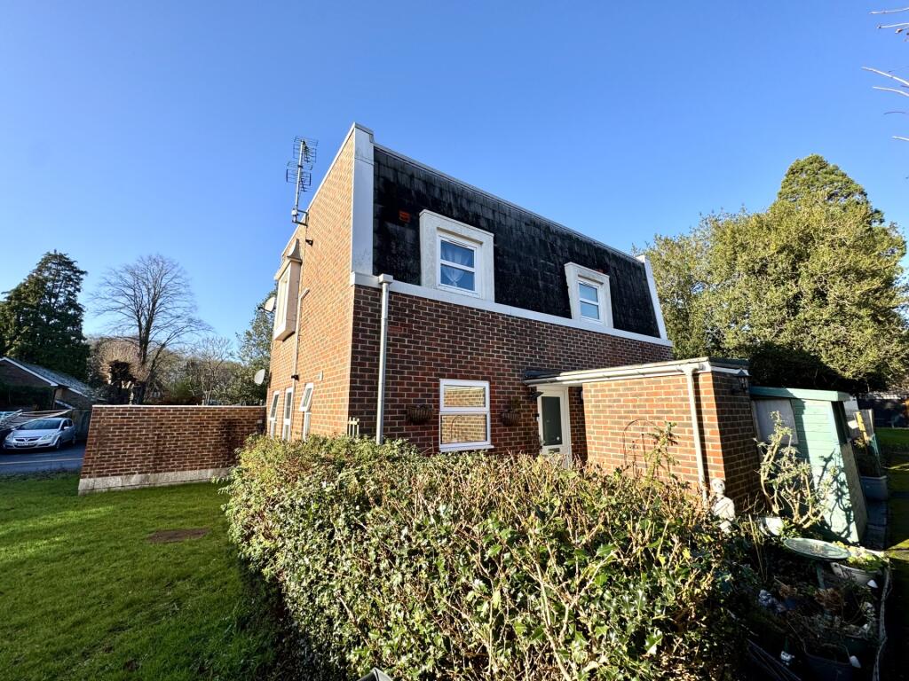 1-bed flat on High Street, Hartley Wintney, £225,000