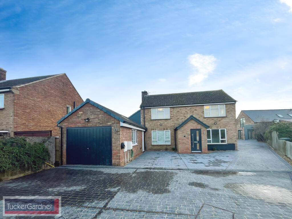 Main image of property: Red HIll Close, Great Shelford, Cambridge, CB22 5JP