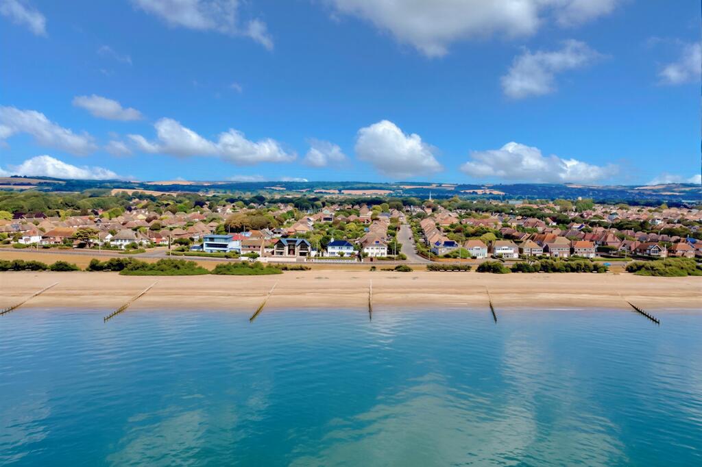 House in Worthing, West Sussex - View 2
