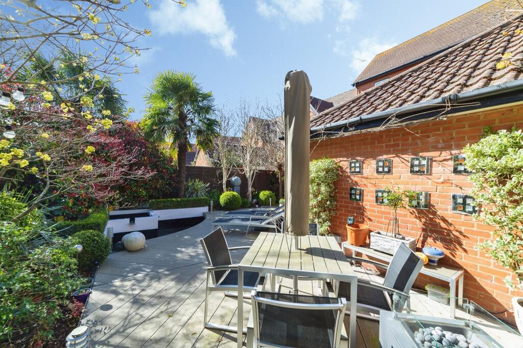 Additional image 15 of Devon Mead, Hatfield