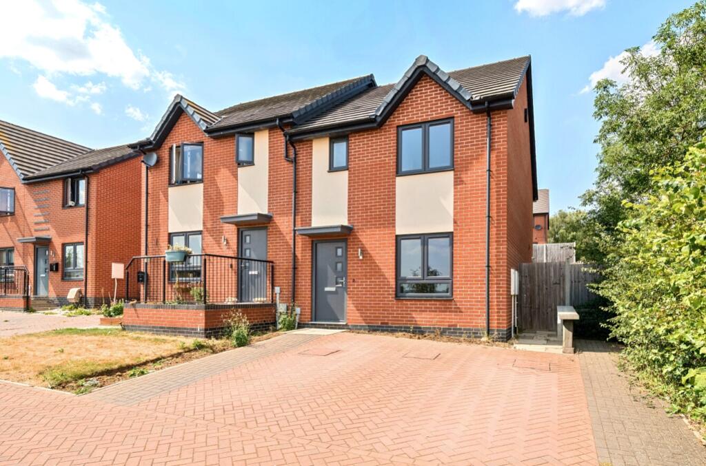 Jenkinson Crescent, Great Gonerby, Grantham, Lincolnshire, NG31