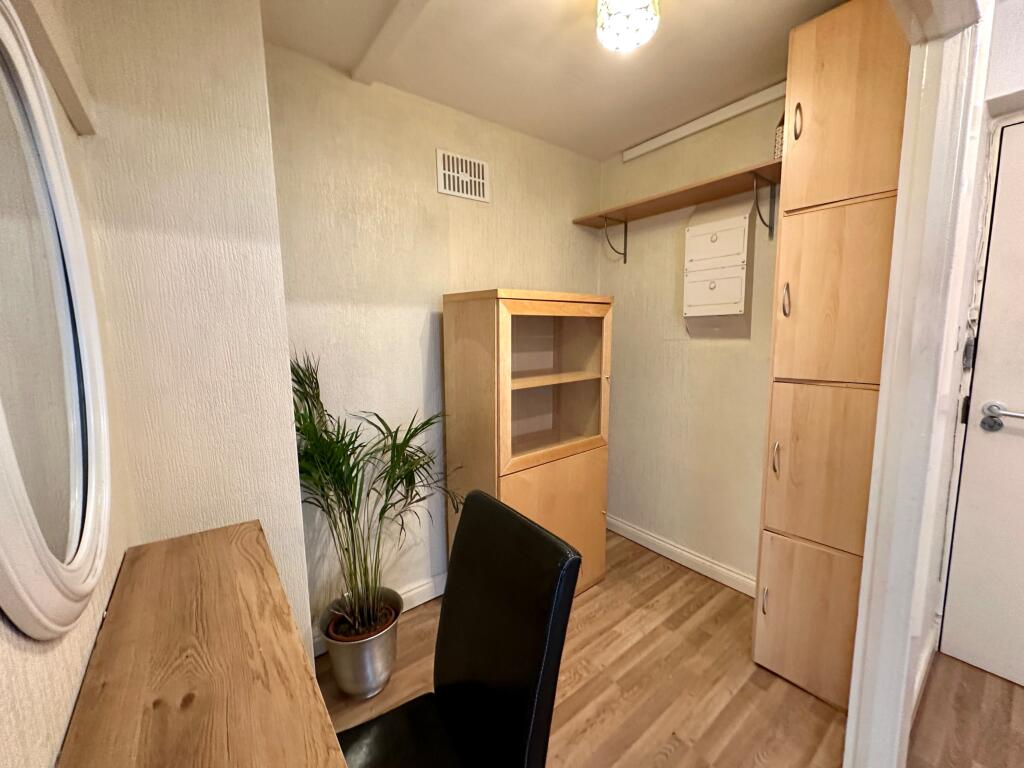 Apartment in Walsall - More