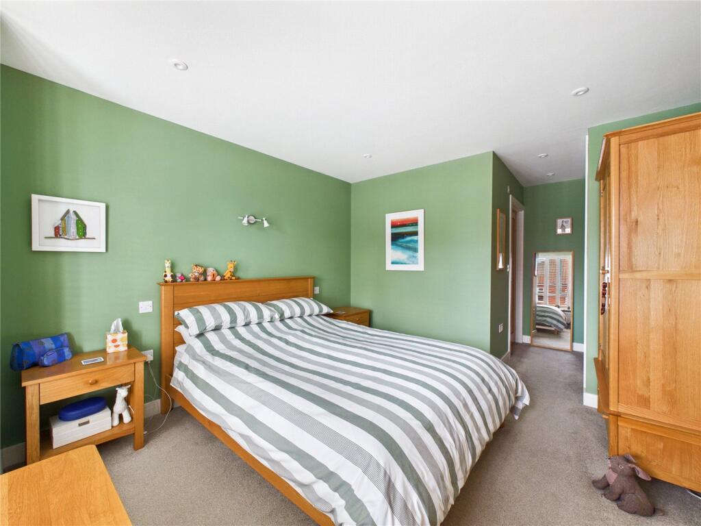 House in East Suffolk, Felixstowe - More