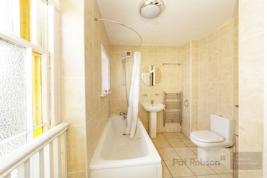 Apartment in Newcastle upon Tyne, Spital Tongues - View 5