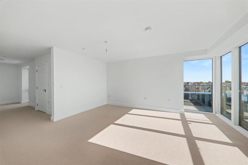 Apartment in Brighton - View 4