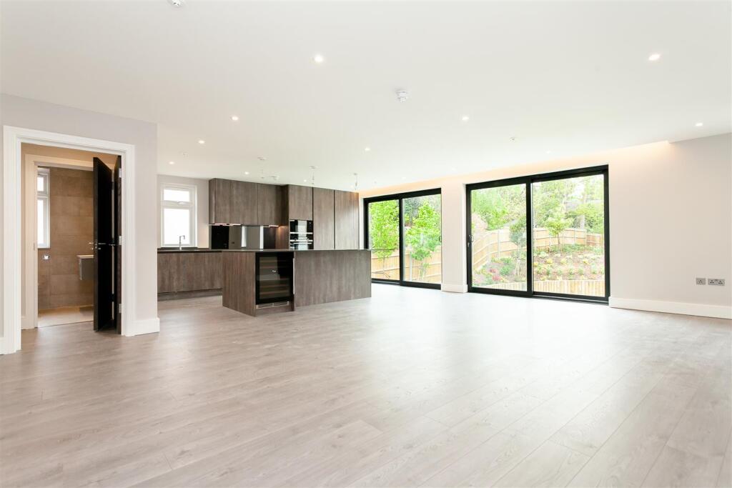 Apartment in Bromley